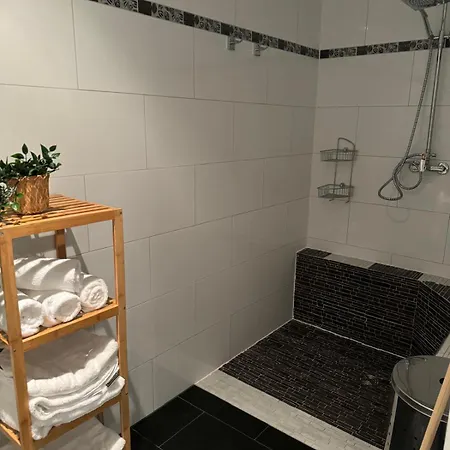 Daire 80qm-3 Rooms-free Parking-fast Wifi- Casa Bella Hannover