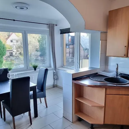 80qm-3 Rooms-free Parking-fast Wifi- Casa Bella הנובר