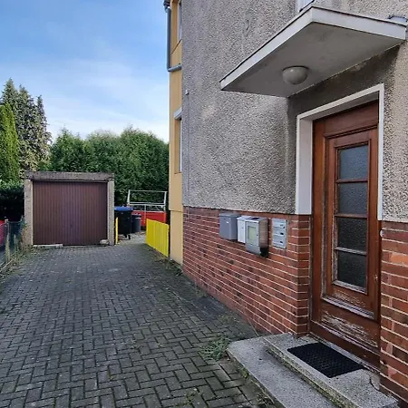 80qm-3 Rooms-free Parking-fast Wifi- Casa Bella * Hannover